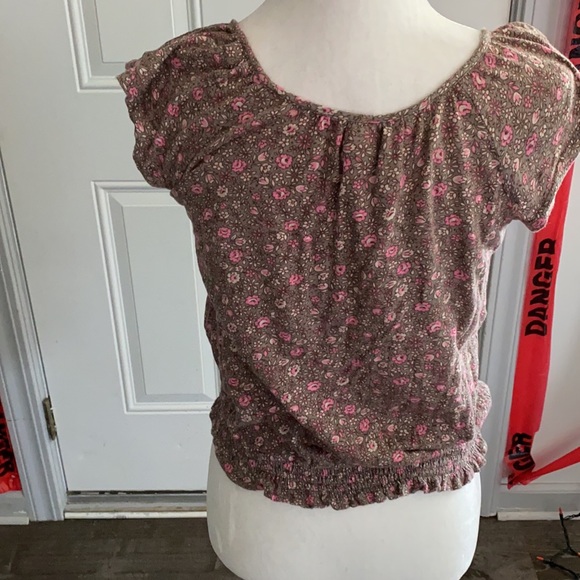 Flower top💜 - Picture 5 of 6